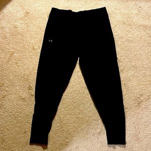 Underarmour women’s cold gear joggers size M